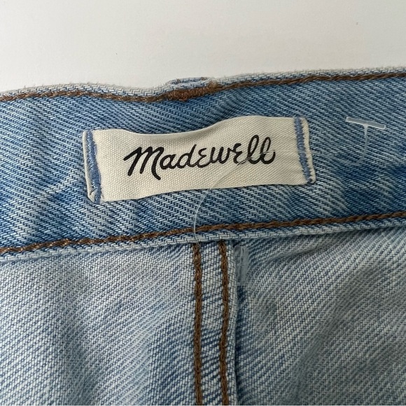 MADEWELL Relaxed Denim Lightwash Distressed Frayed Hem Shorts SZ 33 - Picture 6 of 13